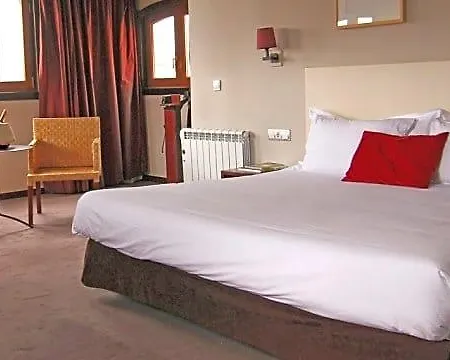 Puente Colgante Boutique Hotell Portugalete