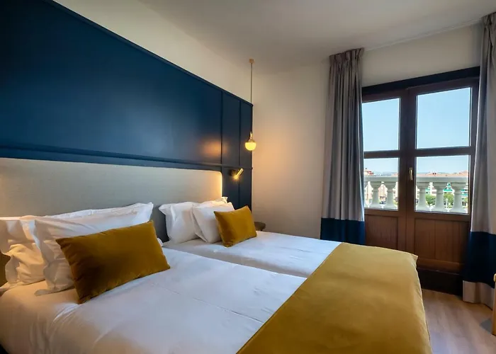 Puente Colgante Boutique Portugalete